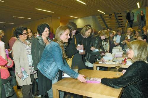 Das Werk und auch die Standpunkte von Alice Schwarzer stießen auf großes Interesse. Foto: Ingrid Delacher