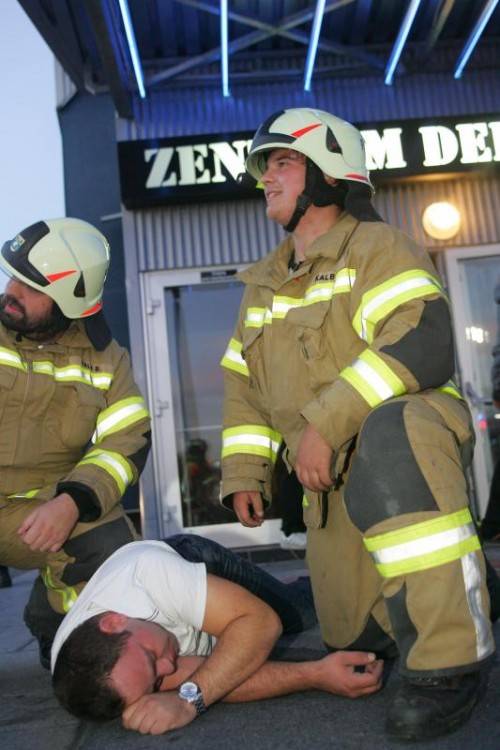 Die Feuerwehr rettete die Besucher aus der Disco. Foto: vol.at/vlach
