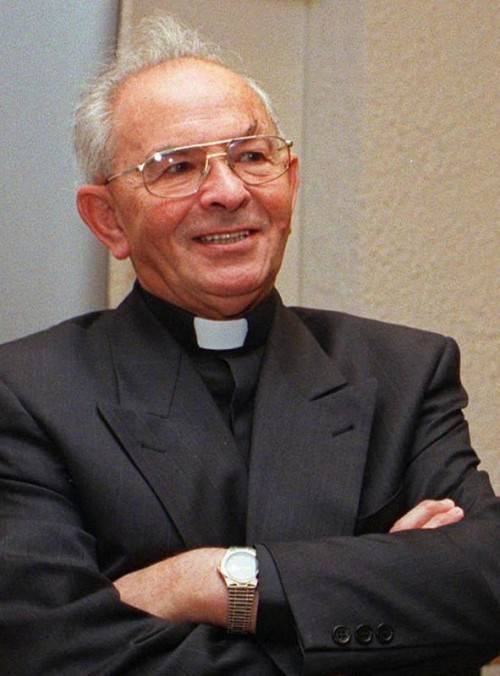 In Innsbruck wurde ein Platz nach Altbischof Reinhold Stecher benannt. Foto: APA