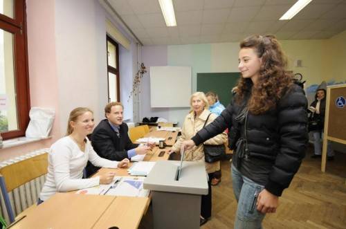 Politische Bildung als eigenständiges Unterrichtsfach muss sein – wie wollen Jungwähler sonst ihre Entscheidungen fällen? Foto: APA