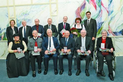 Verdienstvolle Persönlichkeiten wurden im Landhaus geehrt. Foto: VLK