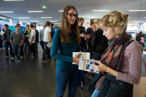 Viel Informationsmaterial und 17 Unis und FHs auf einem Fleck.