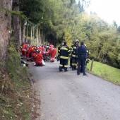Schulbus stürzte 70 Meter ab