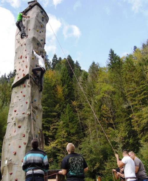 Abenteuer pur beim Lehrlingsseminar für Bodenleger. Foto: Innung