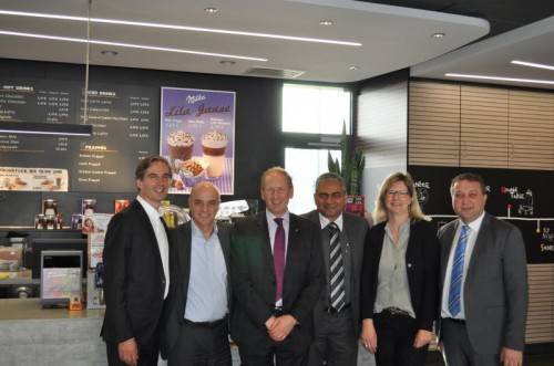 Andreas Schmidlechner, Mario Federico, Loek Versluis, Rajiv Khanna, Annette Versluis und Goran Radovic. Foto: MCD  