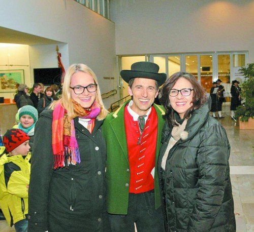 Anna-Sophia Bilgeri (l.), Christof Weidinger und Renate Bilgeri.