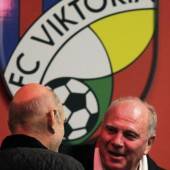 Hoeneß legt ein Amt nieder