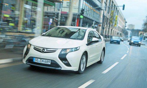 Den Opel Ampera gibt es ab 38.400 Euro. Foto: werk