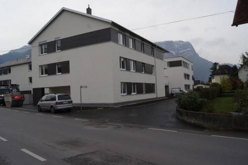 Die drei Objekte mit 23 Wohnungen an der Hinteren Achmühlestraße– Ecke Marienweg werden in Kürze an die Mieter übergeben. Foto: eh