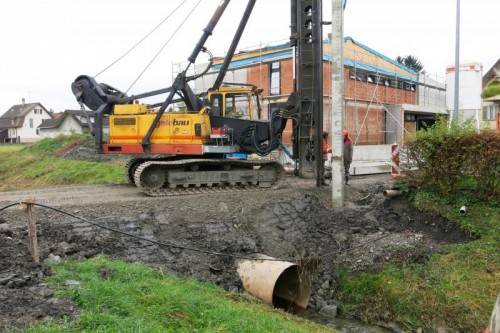 Die Pilotierungsarbeiten für die Brücke in der Lustenauer Vorachstraße.