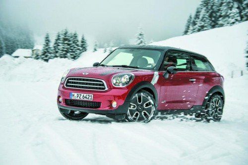 Erstmals bei der Wintersaison-Eröffnung auf dem Gletscher dabei: der Mini Paceman ALL4.