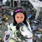 Taifun „Haiyan“ Wiederaufbau hat begonnen /D6