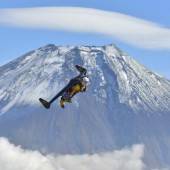 Schweizer „Jetman“ fliegt um Fuji
