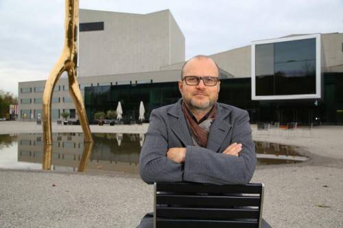 Gerhard Stübe leitet als Geschäftsführer die Geschicke im Bregenzer Festspiel- und Kongresshaus. „Ich freu’ mich auf die nächsten Jahre“, sagt er. Fotos: vn/hofmeister