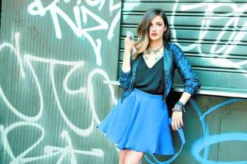 It-Girl und Mode-Bloggerin Eleonora Carisi steht auch in schmucker Hinsicht auf einen extravaganten Look. Foto: Cadenzza