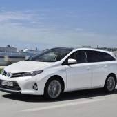 Toyota legt kräftig zu