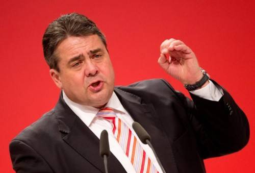 SPD-Chef Gabriel bangt um die Zustimmung der Parteibasis. AP