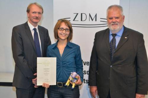 Von links nach rechts: Ralf Wolkenhauer, Evelyn Hennes und Dieter Gorzki. Foto: zdm