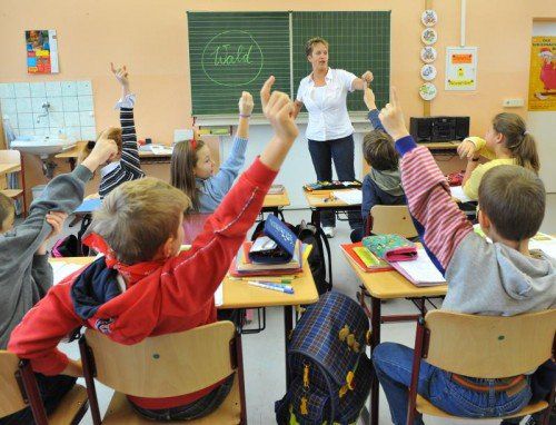 Weihnachtswunsch, dass der Lehrberuf neben öffentlicher Anerkennung auch eine angemessene Entlohnung erfährt. Foto: AP