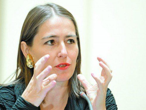 Alexandra Föderl-Schmid,
Der Standard-Chefredakteurin
Ich erwarte mir spannende Debatten über die Zukunft der Medien. Von Lech gehen immer wichtige Impulse aus, die jeder für sich in den Arbeitsalltag mitnehmen kann.
