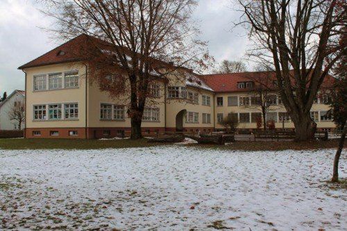 Die neue Volksschule Dorf ist auf Schiene, vom heutigen Gebäude wird nur der Kern übrig bleiben.