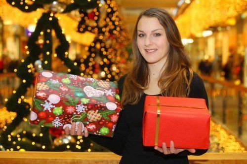 Die Vorarlberger geben im heurigen Jahr 80 Millionen Euro für Geschenke aus.  Foto: VN/Hofmeister