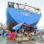 Taifun „Haiyan“ Die Soforthilfe wird erhöht /D6