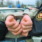 Höchster überfallen und seiner Drogen beraubt