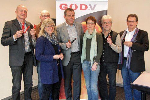 GÖD-Lehrergewerkschafter. Nur an der Oberfläche ist die Solidarität hundertprozentig vorhanden.  Foto: VOL