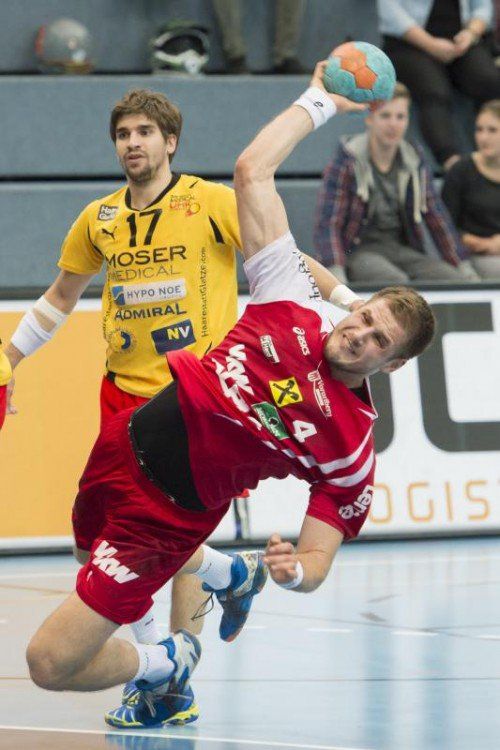Hard-Kreisläufer Kresimir Kozina und seine Teamkollegen haben zum Jahresabschluss Linz zu Gast. Foto: VN/Stiplovsek
