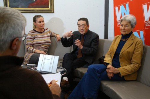 „Japans Atomkraftbetreiber wollen sich ihrer Verantwortung entziehen“: Kobayashi (M.) mit Hildegard Breiner und VN-Chefredakteurin Verena Daum-Kuzmanovic (l.) bei den VN zu Gast.  Foto: VN-Hofmeister