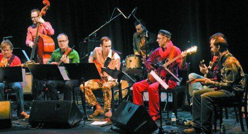 Madsen realisierte ein besonderes Gitarren-Experiment. Foto: VN/CD