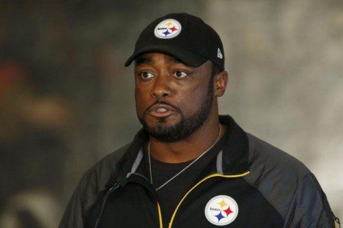 Mike Tomlin behinderte einen gegnerischen Spieler. Foto: ap