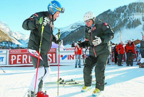 ÖSV-Herrenchef Mathias Berthold mit Benjamin Raich: „Man muss auch mal akzeptieren, wenn jemand anderer besser ist.“ Foto: gepa