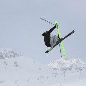 Christian Jenny startete mit Sieg in neue Saison