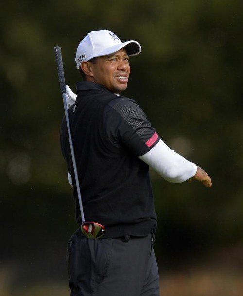 Tiger Woods macht eine gute Figur beim eigenen Turnier. Foto: ap