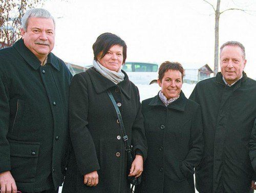 Vertreter der Arbeiterkammer: Dietmar Brunner mit Ulli (l.) sowie Präsident Hubert Hämmerle mit Christine.