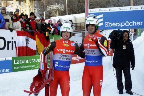 Andreas und Wolfgang Linger konnten sich in Sigulda über die Bronze-medaille bei der Rodel-Europameisterschaft freuen. Foto: epa