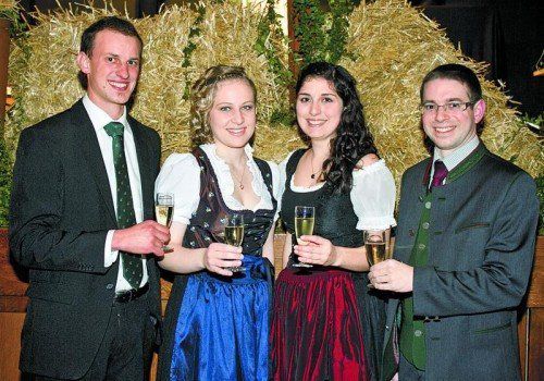 Ball-Quartett: Bernhard Schrottenbaum, Martina Schindler, Barbara Geißler und Michael Hell (v. l.).
