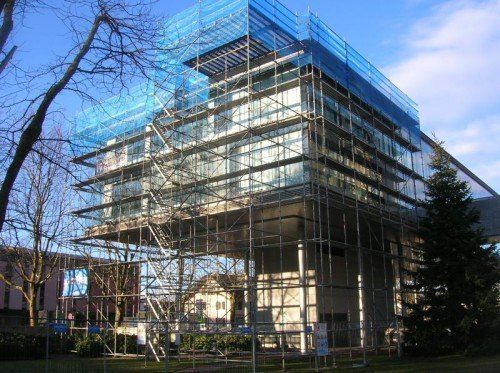 Das Verwaltungsgebäude beim Stadtspital Dornbirn wird kurzfristig zur Baustelle. Foto: rha
