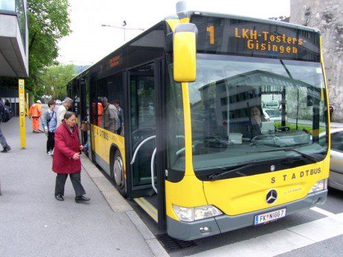 Die Gewinner fahren zwei Jahre lang gratis mit dem Bus. Stadt