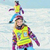 Zur Sicherheit Mehr Nachfrage bei Skihelmen /B1