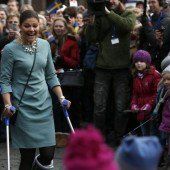 Kronprinzessin Victoria auf Tuchfühlung mit Fans