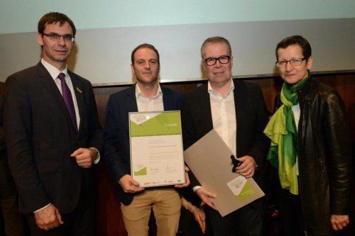 Landeshauptmann Markus Wallner und Landesrätin Greti Schmid mit Pflegedienstleiter Daniel Siegl und Heimleiter Roland Staffler.