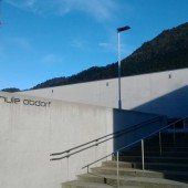 Beleuchtung bei Volksschule verbessert