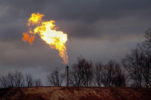 Fracking in den USA: Außen ist nur eine Flamme sichtbar.  Foto: RTS