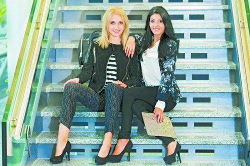 Seit Wochen bereiten sich die Kandidatinnen für ihren Auftritt bei der Misswahl vor.  Foto: VN