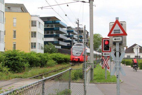 Soll die Vision der Genossenschaft „mehramsee“ wahr und die Bahn zweigleisig unter die Erde verlegt werden?