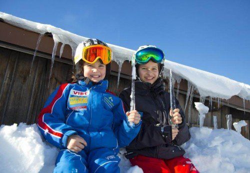 Wetter Feature Ski Skifahren Bergbahnen Andelsbuch Lifte Schnee Kinder Heike und Evelyn aus Andelsbuch