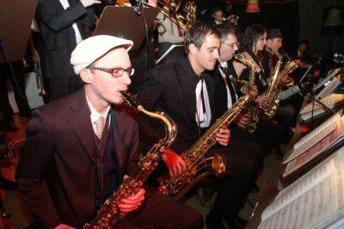 Als Alternativprogramm zum alljährlichen „Tätärätä“ der Massen bietet sich zum dritten Mal die Chicago Night der Egg Big Band im Spielboden an. foto: vn-Archiv